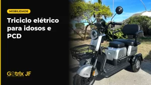 Triciclo elétrico Gotrix X3 prata com dois assentos e encosto, estacionado ao ar livre